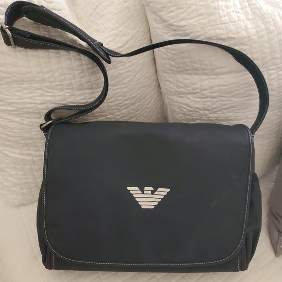 ARMANI BABY Diaper Changing Messenger Bag - Condition Showroom Never used. - Picture 3 of 13